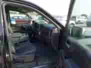 2022 Chevrolet Silverado 1500 LT z VIN 1GCPWCED7NZ139510, wystawiony jako IAAI lot #42414534 z przebiegiem 121 120 mil mil oraz . Historia ofert i sprzedaży dostępna na DreamBid. Obrazek 5.