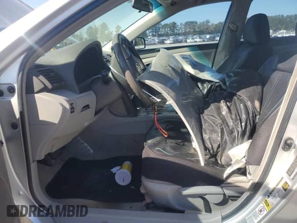 2009 Toyota Camry с VIN 4T1BE46K39U388756, выставлен на аукционе Copart как лот 82477035 с пробегом 275 878 миль миль и Списание • Salvage title. История ставок и продаж доступна на DreamBid. Изображение 7.