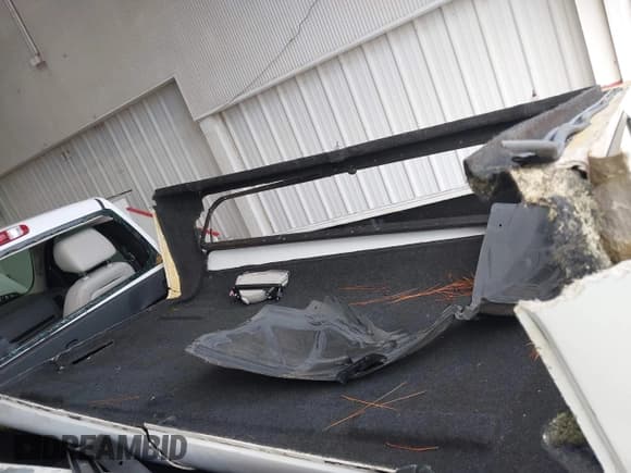 ✅ 2007 Chevrolet Silverado 1500 Work Truck • VIN: 1GCEC14C37E519953 • Lot: 43124498. Wystawiony na IAAI z przebiegiem 297 930 mil. Bezpłatny archiwum sprzedaży aukcyjnych z USA i szczegółowy raport historii pojazdu na DreamBid. Zdjęcie 12.