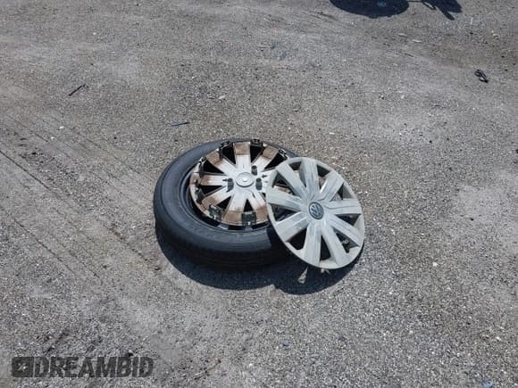 ✅ 2015 Volkswagen Jetta S • VIN: 3VW2K7AJ5FM287079 • Lot: 42982398. Listed on IAAI with 104,408 mi. Free auction sales archive from the USA and detailed vehicle history report at DreamBid. Image 12.