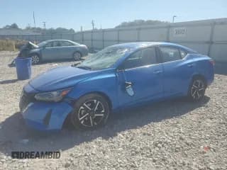 ✅ 2024 Nissan Sentra SV • VIN: 3N1AB8CV3RY334212 • Lot: 86528455. Wystawiony na Copart z przebiegiem 44 676 mil. Bezpłatny archiwum sprzedaży aukcyjnych z USA i szczegółowy raport historii pojazdu na DreamBid. Zdjęcie 1.