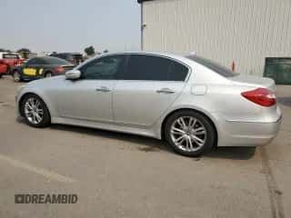 2012 Hyundai Genesis 3.8L z VIN KMHGC4DD7CU181696, wystawiony jako Copart lot #69582884 z przebiegiem 130 947 mil mil oraz Szkoda całkowita • Salvage title. Historia ofert i sprzedaży dostępna na DreamBid. Obrazek 2.
