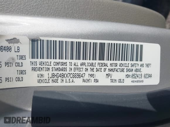 ✅ 2007 Jeep Commander Sport • VIN: 1J8HG48KX7C669647 • Lot: 41607617. Wystawiony na IAAI z przebiegiem 333 861 mil. Bezpłatny archiwum sprzedaży aukcyjnych z USA i szczegółowy raport historii pojazdu na DreamBid. Zdjęcie 9.