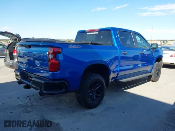 ✅ 2023 Chevrolet Silverado 1500 Custom Trail Boss • VIN: 3GCUDCED6PG222874 • Лот: 43396735. Опубликован ранее на IAAI с пробегом 36 104 миль. Бесплатный доступ к архиву аукционных продаж из США и подробный отчёт об истории автомобиля на DreamBid. Изображение 4.