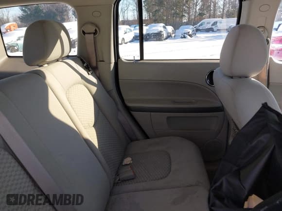 ✅ 2007 Chevrolet HHR LT • VIN: 3GNDA23D47S550952 • Lot: 41196440. Listed on IAAI with 187,669 mi. Free auction sales archive from the USA and detailed vehicle history report at DreamBid. Image 8.