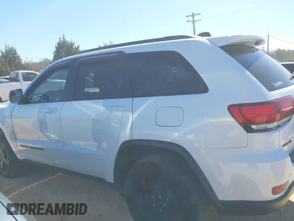 ✅ 2019 Jeep Grand Cherokee Upland • VIN: 1C4RJFAG5KC637924 • Lot: 41758541. Listed on IAAI with 107,419 mi. Free auction sales archive from the USA and detailed vehicle history report at DreamBid. Image 15.