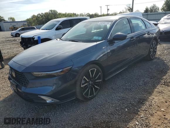 ✅ 2025 Honda Accord Touring • VIN: 1HGCY2F80SA013408 • Lot: 84046115. Listed on Copart with 4,804 mi. Free auction sales archive from the USA and detailed vehicle history report at DreamBid. Image 1.