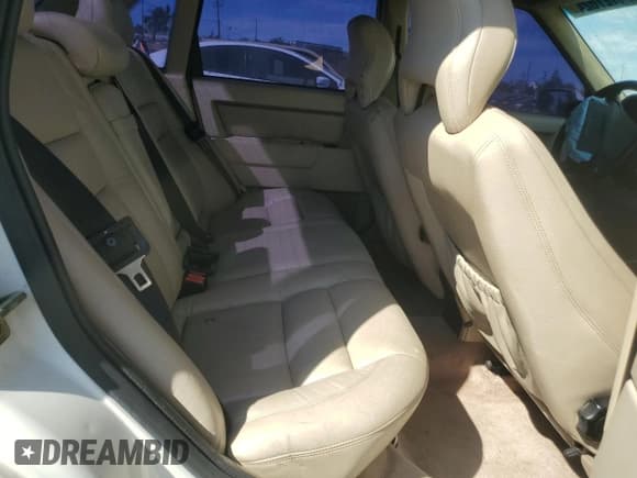 ✅ 1996 Volvo 850 • VIN: YV1LS5722T1270951 • Лот: 74127824. Опубликован ранее на Copart с пробегом 23 393 миль. Бесплатный доступ к архиву аукционных продаж из США и подробный отчёт об истории автомобиля на DreamBid. Изображение 10.