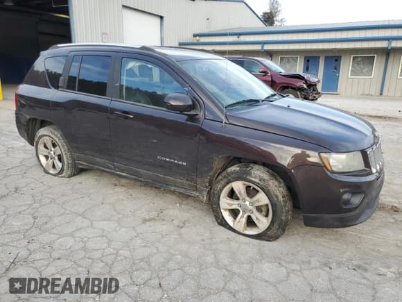 ✅ 2014 Jeep Compass Latitude • VIN: 1C4NJDEB6ED735120 • Lot: 89876965. Listed on Copart with 144,812 mi. Free auction sales archive from the USA and detailed vehicle history report at DreamBid. Image 4.