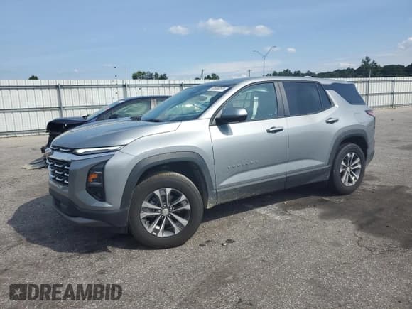 ✅ 2025 Chevrolet Equinox FWD LT • VIN: 3GNAXHEGXSL102987 • Lot: 70040305. Wystawiony na Copart z przebiegiem 17 526 mil. Bezpłatny archiwum sprzedaży aukcyjnych z USA i szczegółowy raport historii pojazdu na DreamBid. Zdjęcie 1.