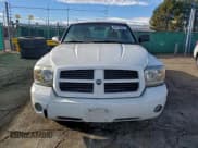 ✅ 2006 Dodge Dakota SLT • VIN: 1D7HE42K36S701726 • Лот: 96315015. Опубликован ранее на Copart с пробегом 252 484 миль. Бесплатный доступ к архиву аукционных продаж из США и подробный отчёт об истории автомобиля на DreamBid. Изображение 5.