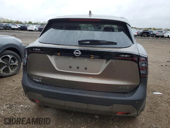 ✅ 2025 Nissan Kicks SV • VIN: 3N8AP6CB0SL425972 • Лот: 84943345. Опубликован ранее на Copart с пробегом 1 515 миль. Бесплатный доступ к архиву аукционных продаж из США и подробный отчёт об истории автомобиля на DreamBid. Изображение 6.