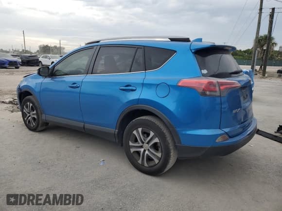 ✅ 2017 Toyota RAV4 LE • VIN: JTMZFREV2HJ126901 • Лот: 91830155. Опубликован ранее на Copart с пробегом 84 765 миль. Бесплатный доступ к архиву аукционных продаж из США и подробный отчёт об истории автомобиля на DreamBid. Изображение 2.