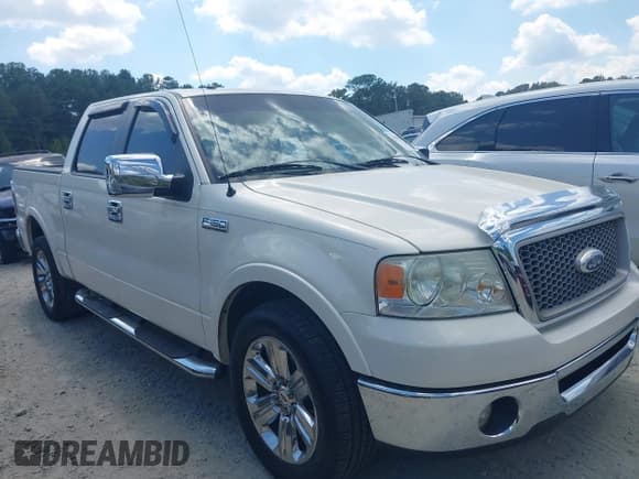 ✅ 2007 Ford F-150 XLT • VIN: 1FTPW12VX7FA05211 • Lot: 43106578. Wystawiony na IAAI z przebiegiem 204 972 mil. Bezpłatny archiwum sprzedaży aukcyjnych z USA i szczegółowy raport historii pojazdu na DreamBid. Zdjęcie 1.