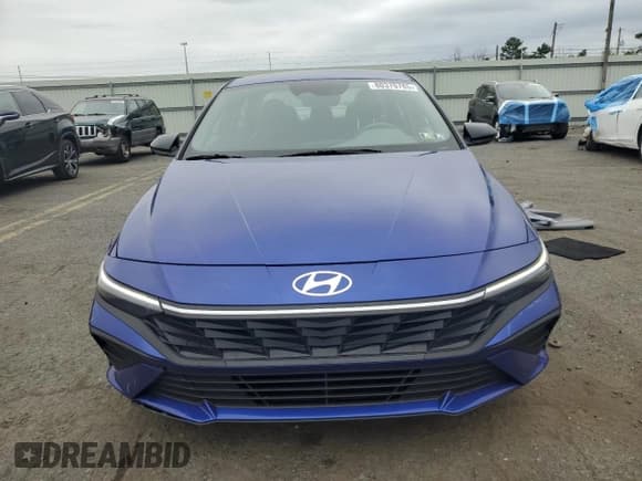 ✅ 2025 Hyundai Elantra SEL Sport • VIN: KMHLM4DGXSU996009 • Lot: 80370785. Listed on Copart with 6,086 mi. Free auction sales archive from the USA and detailed vehicle history report at DreamBid. Image 5.