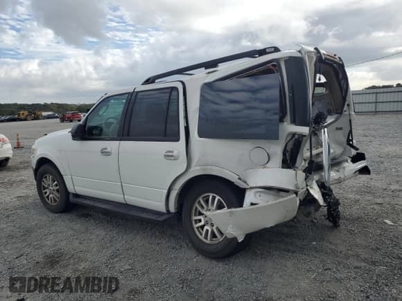 ✅ 2013 Ford Expedition XLT • VIN: 1FMJU1H5XDEF50373 • Lot: 82005665. Wystawiony na Copart z przebiegiem 183 829 mil. Bezpłatny archiwum sprzedaży aukcyjnych z USA i szczegółowy raport historii pojazdu na DreamBid. Zdjęcie 2.