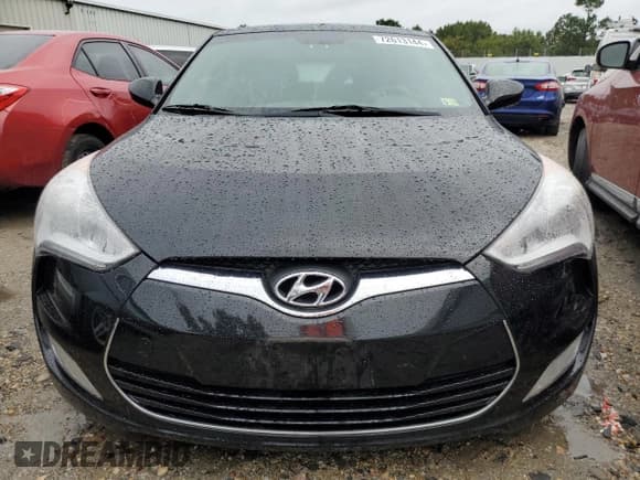 ✅ 2017 Hyundai Veloster • VIN: KMHTC6AD5HU317359 • Lot: 72613144. Wystawiony na Copart z przebiegiem 57 742 mil. Bezpłatny archiwum sprzedaży aukcyjnych z USA i szczegółowy raport historii pojazdu na DreamBid. Zdjęcie 5.