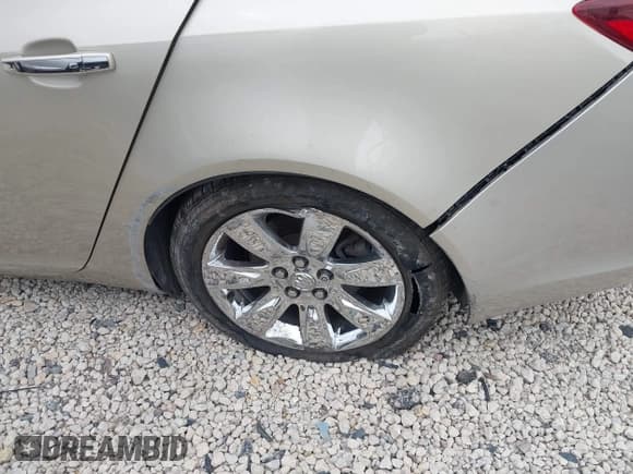 ✅ 2014 Buick Regal Premium I • VIN: 2G4GN5EX4E9323866 • Lot: 42072914. Wystawiony na IAAI z przebiegiem Nie podano. Bezpłatny archiwum sprzedaży aukcyjnych z USA i szczegółowy raport historii pojazdu na DreamBid. Zdjęcie 17.