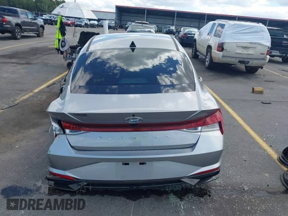 2021 Hyundai Elantra SEL с VIN 5NPLN4AG4MH026059, выставлен на аукционе IAAI как лот 43186233 с пробегом 87 804 миль миль и . История ставок и продаж доступна на DreamBid. Изображение 17.