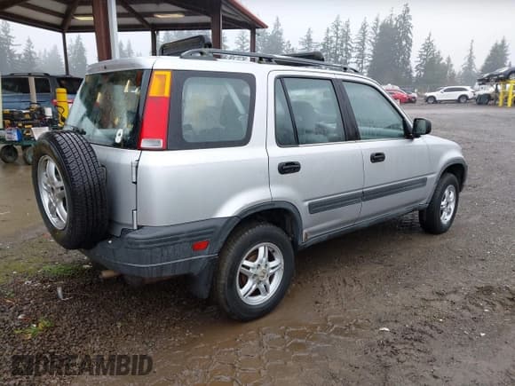 ✅ 1997 Honda CR-V • VIN: JHLRD1856VC057068 • Лот: 43786165. Опубликован ранее на IAAI с пробегом 157 813 миль. Бесплатный доступ к архиву аукционных продаж из США и подробный отчёт об истории автомобиля на DreamBid. Изображение 4.