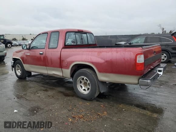 ✅ 1995 Toyota T100 DX • VIN: JT4VD12E2S0002571 • Лот: 89274925. Опубликован ранее на Copart с пробегом 257 083 миль. Бесплатный доступ к архиву аукционных продаж из США и подробный отчёт об истории автомобиля на DreamBid. Изображение 2.