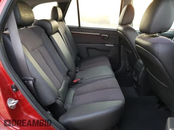 ✅ 2012 Hyundai Santa Fe SE • VIN: 5XYZHDAG9CG108036 • Lot: 75458614. Listed on Copart with 63,718 mi. Free auction sales archive from the USA and detailed vehicle history report at DreamBid. Image 12.