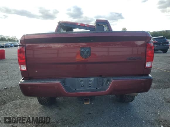 ✅ 2018 Ram 3500 SLT • VIN: 3C63R3DL7JG372822 • Lot: 85281685. Wystawiony na Copart z przebiegiem 135 358 mil. Bezpłatny archiwum sprzedaży aukcyjnych z USA i szczegółowy raport historii pojazdu na DreamBid. Zdjęcie 6.