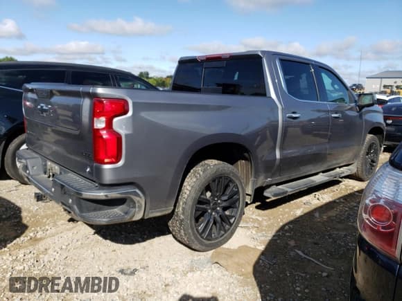 ✅ 2021 Chevrolet Silverado 1500 LTZ • VIN: 3GCUYGED2MG481322 • Lot: 72798314. Wystawiony na Copart z przebiegiem 56 985 mil. Bezpłatny archiwum sprzedaży aukcyjnych z USA i szczegółowy raport historii pojazdu na DreamBid. Zdjęcie 3.