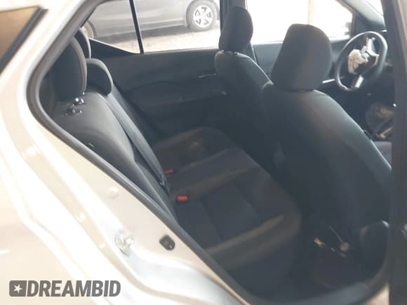 ✅ 2019 Nissan Kicks SR • VIN: 3N1CP5CU3KL538284 • Лот: 42591905. Опубликован ранее на IAAI с пробегом 147 468 миль. Бесплатный доступ к архиву аукционных продаж из США и подробный отчёт об истории автомобиля на DreamBid. Изображение 8.