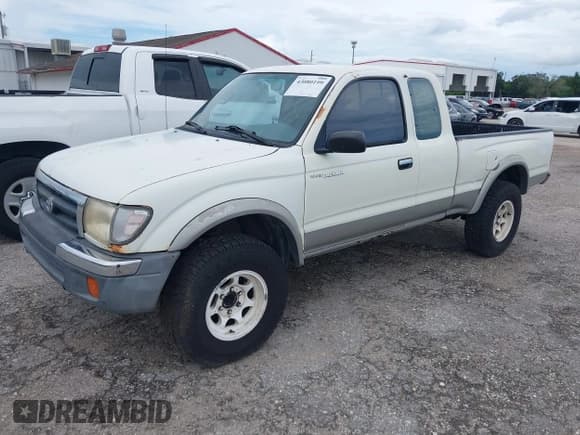 ✅ 1998 Toyota Tacoma • VIN: 4TASN92N1WZ105976 • Lot: 43080199. Wystawiony na IAAI z przebiegiem Nie podano. Bezpłatny archiwum sprzedaży aukcyjnych z USA i szczegółowy raport historii pojazdu na DreamBid. Zdjęcie 2.
