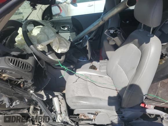 ✅ 2005 Saturn VUE • VIN: 5GZCZ63495S822391 • Lot: 47222155. Wystawiony na Copart z przebiegiem Nie podano. Bezpłatny archiwum sprzedaży aukcyjnych z USA i szczegółowy raport historii pojazdu na DreamBid. Zdjęcie 7.