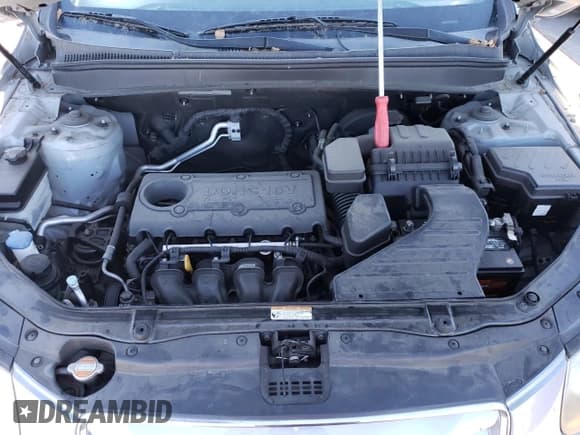 ✅ 2010 Hyundai Santa Fe GLS • VIN: 5NMSGDAB7AH367801 • Lot: 83829354. Listed on Copart with 130,154 mi. Free auction sales archive from the USA and detailed vehicle history report at DreamBid. Image 12.