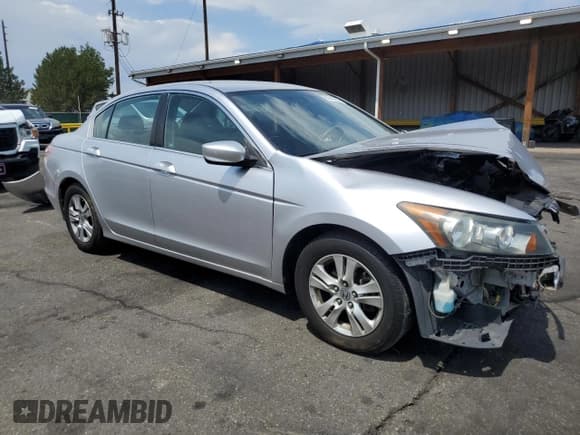 ✅ 2011 Honda Accord SE • VIN: 1HGCP2F68BA018373 • Lot: 69146555. Listed on Copart with 170,964 mi. Free auction sales archive from the USA and detailed vehicle history report at DreamBid. Image 4.