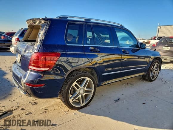 ✅ 2013 Mercedes-Benz GLK 350 • VIN: WDCGG5HB7DF989134 • Lot: 92651195. Wystawiony na Copart z przebiegiem 94 334 mil. Bezpłatny archiwum sprzedaży aukcyjnych z USA i szczegółowy raport historii pojazdu na DreamBid. Zdjęcie 3.