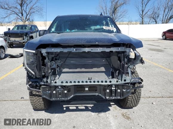 ✅ 2025 GMC Sierra 1500 AT4X • VIN: 3GTUUFEL0SG205375 • Лот: 48553145. Опубликован ранее на Copart с пробегом 1 326 миль. Бесплатный доступ к архиву аукционных продаж из США и подробный отчёт об истории автомобиля на DreamBid. Изображение 5.