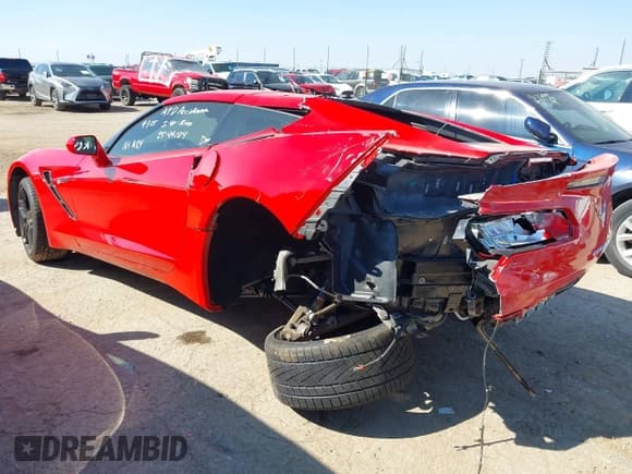 ✅ 2016 Chevrolet Corvette Z51 1LT • VIN: 1G1YH2D70G5115623 • Lot: 43226548. Wystawiony na IAAI z przebiegiem 32 467 mil. Bezpłatny archiwum sprzedaży aukcyjnych z USA i szczegółowy raport historii pojazdu na DreamBid. Zdjęcie 3.