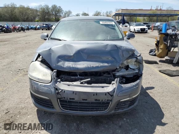 ✅ 2010 Volkswagen Jetta S • VIN: 3VWJZ7AJ2AM005738 • Lot: 55462935. Listed on Copart with 173,514 mi. Free auction sales archive from the USA and detailed vehicle history report at DreamBid. Image 5.
