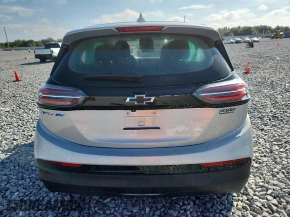 ✅ 2023 Chevrolet Bolt EV 1LT • VIN: 1G1FW6S03P4194446 • Лот: 89844285. Опубликован ранее на Copart с пробегом 12 781 миль. Бесплатный доступ к архиву аукционных продаж из США и подробный отчёт об истории автомобиля на DreamBid. Изображение 6.