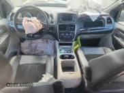 ✅ 2019 Dodge Grand Caravan SXT • VIN: 2C4RDGCG1KR583913 • Lot: 82382735. Wystawiony na Copart z przebiegiem 128 720 mil. Bezpłatny archiwum sprzedaży aukcyjnych z USA i szczegółowy raport historii pojazdu na DreamBid. Zdjęcie 8.