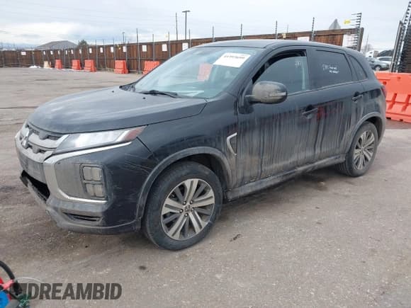 ✅ 2023 Mitsubishi Outlander ES • VIN: JA4ARUAU6PU011181 • Lot: 41593699. Listed on IAAI with 88,069 mi. Free auction sales archive from the USA and detailed vehicle history report at DreamBid. Image 2.