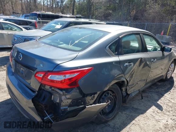 ✅ 2016 Nissan Altima S • VIN: 1N4AL3AP7GN373306 • Lot: 42056957. Listed on IAAI with 118,875 mi. Free auction sales archive from the USA and detailed vehicle history report at DreamBid. Image 4.