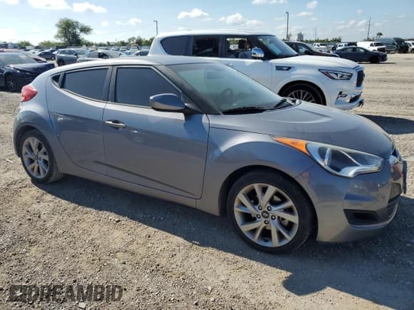 ✅ 2016 Hyundai Veloster • VIN: KMHTC6AD3GU296820 • Lot: 72091974. Listed on Copart with 78,234 mi. Free auction sales archive from the USA and detailed vehicle history report at DreamBid. Image 4.