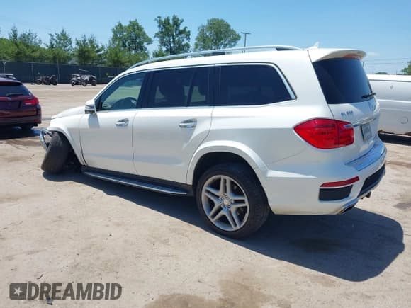 ✅ 2015 Mercedes-Benz GL 550 • VIN: 4JGDF7DE8FA548342 • Лот: 42573049. Опубликован ранее на IAAI с пробегом 103 456 миль. Бесплатный доступ к архиву аукционных продаж из США и подробный отчёт об истории автомобиля на DreamBid. Изображение 3.