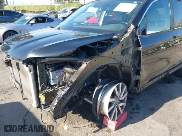 ✅ 2019 Honda Pilot EX-L • VIN: 5FNYF5H58KB044315 • Lot: 43127518. Listed on IAAI with 63,216 mi. Free auction sales archive from the USA and detailed vehicle history report at DreamBid. Image 6.