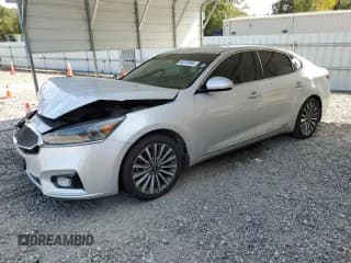 ✅ 2018 Kia Cadenza Premium • VIN: KNALB4J17J5123821 • Лот: 69374804. Опубликован ранее на Copart с пробегом 71 374 миль. Бесплатный доступ к архиву аукционных продаж из США и подробный отчёт об истории автомобиля на DreamBid. Изображение 1.