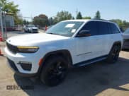 ✅ 2023 Jeep Grand Cherokee Limited • VIN: 1C4RJHBG2PC629362 • Lot: 43179133. Wystawiony na IAAI z przebiegiem 18 427 mil. Bezpłatny archiwum sprzedaży aukcyjnych z USA i szczegółowy raport historii pojazdu na DreamBid. Zdjęcie 2.