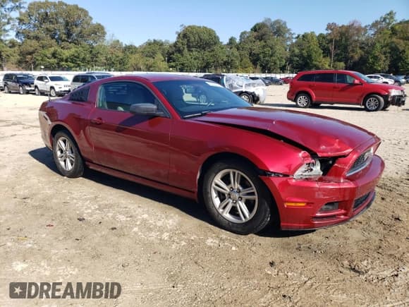 ✅ 2014 Ford Mustang V6 • VIN: 1ZVBP8AM4E5249333 • Лот: 85164365. Опубликован ранее на Copart с пробегом 115 370 миль. Бесплатный доступ к архиву аукционных продаж из США и подробный отчёт об истории автомобиля на DreamBid. Изображение 4.
