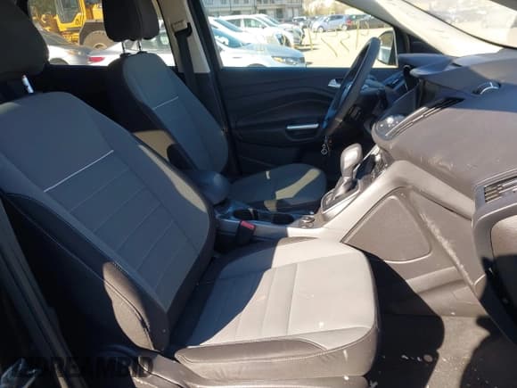 ✅ 2013 Ford Escape SE • VIN: 1FMCU9G97DUD43876 • Lot: 43542025. Wystawiony na IAAI z przebiegiem 115 168 mil. Bezpłatny archiwum sprzedaży aukcyjnych z USA i szczegółowy raport historii pojazdu na DreamBid. Zdjęcie 5.