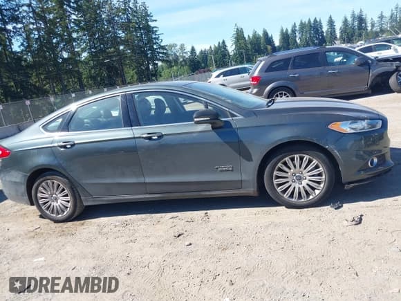 ✅ 2015 Ford Fusion SE Luxury • VIN: 3FA6P0PU4FR253724 • Лот: 42726771. Опубликован ранее на IAAI с пробегом 34 366 миль. Бесплатный доступ к архиву аукционных продаж из США и подробный отчёт об истории автомобиля на DreamBid. Изображение 13.