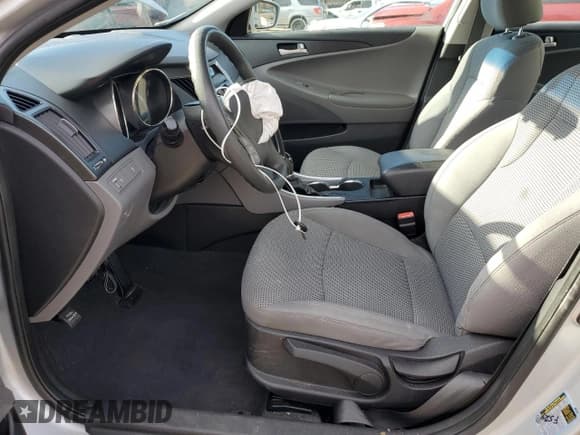 ✅ 2011 Hyundai Sonata GLS • VIN: 5NPEB4AC5BH101573 • Lot: 86680925. Listed on Copart with 87,462 mi. Free auction sales archive from the USA and detailed vehicle history report at DreamBid. Image 7.